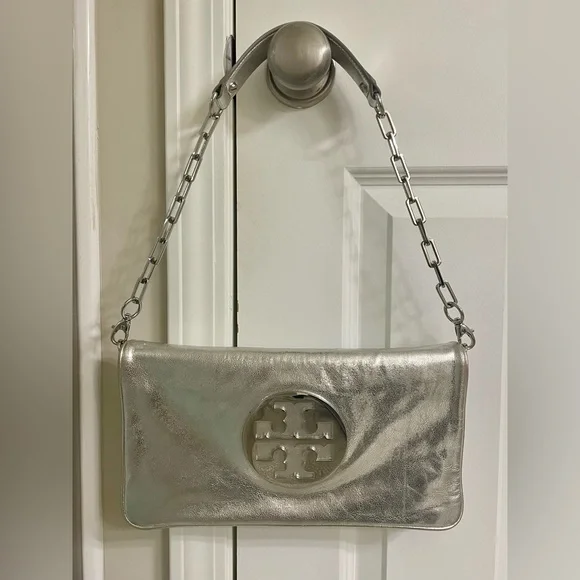 Tory Burch Metallic Reva Silver Clutch - Picture 3 of 14